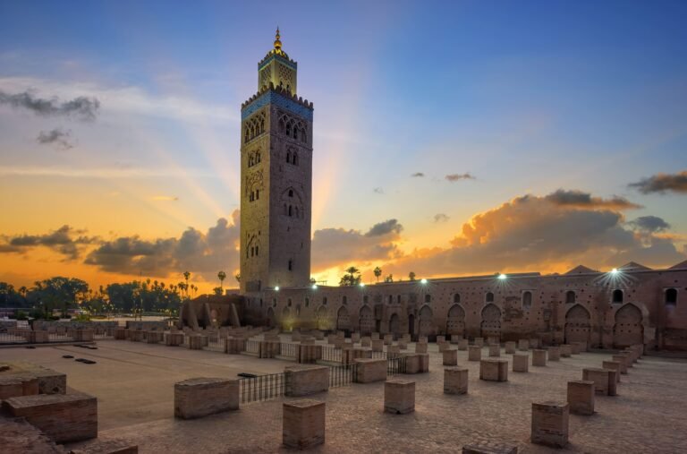 8 Days Desert tour From Fes To Marrakesh -8 giorni da Fes a Marrakech- 8 giorni da Fes- 8 días de Fez a Marrakech- tours in all morocco Marrakech 6 days desert tour
